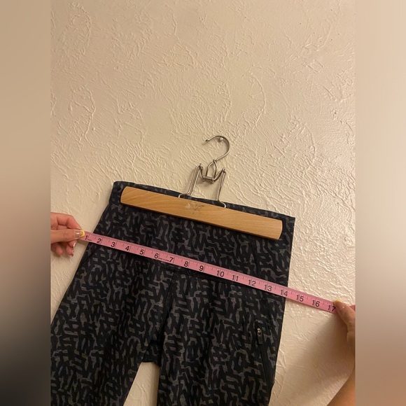 lululemon athletica Leggings - Picture 5 of 8